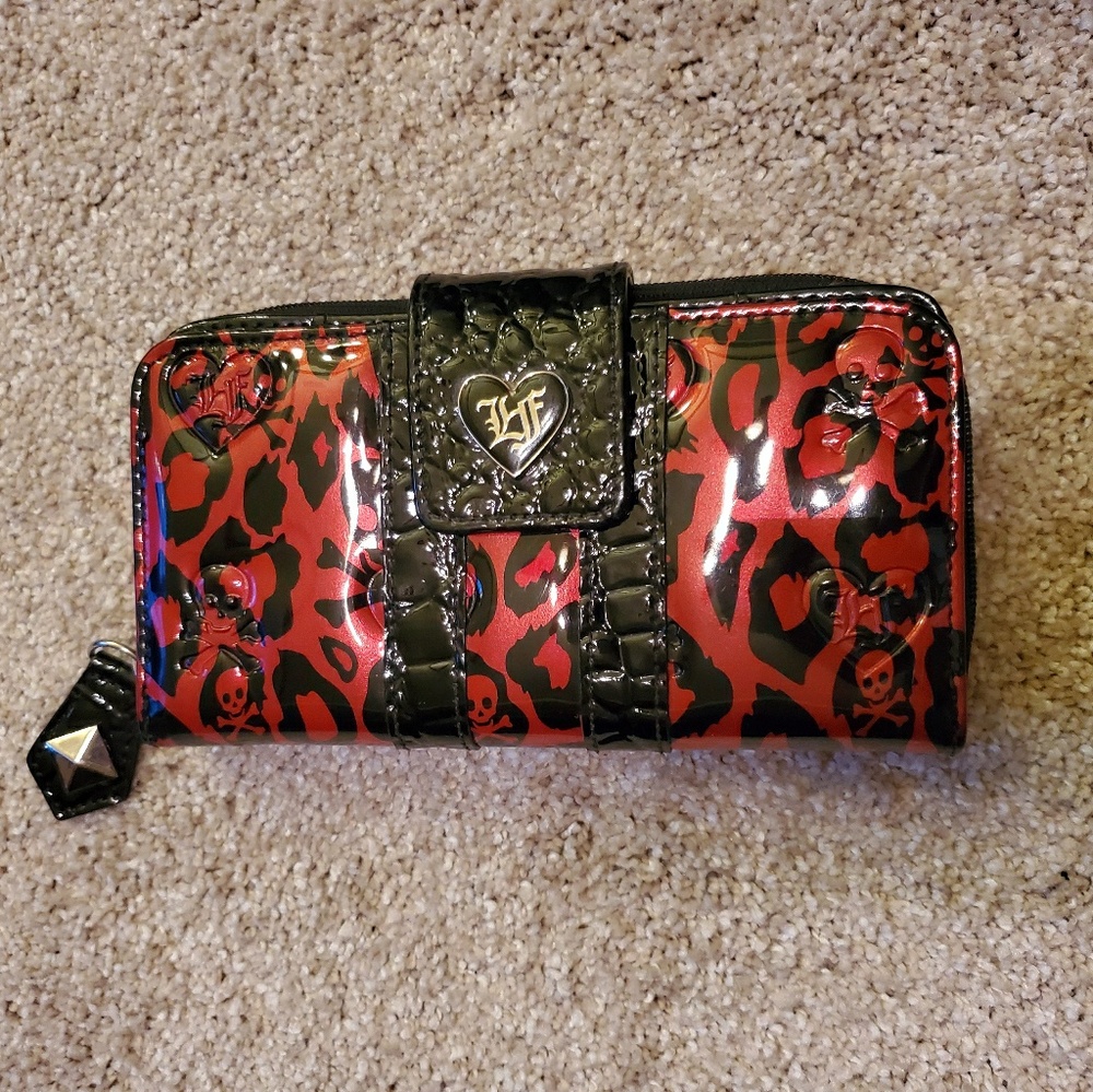 Loungefly wallet